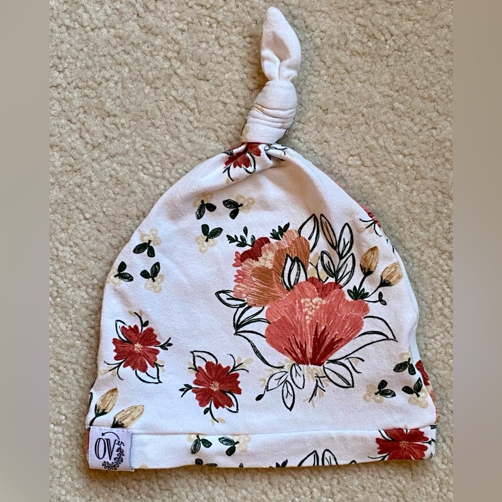 The OVer Company - Baby Newborn Nodo Hat